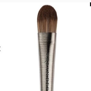NEW Urban Decay UD Pro Flat Optical Blurring Brush